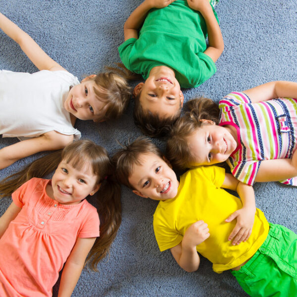 Bambini alla scuola La Mongolfiera